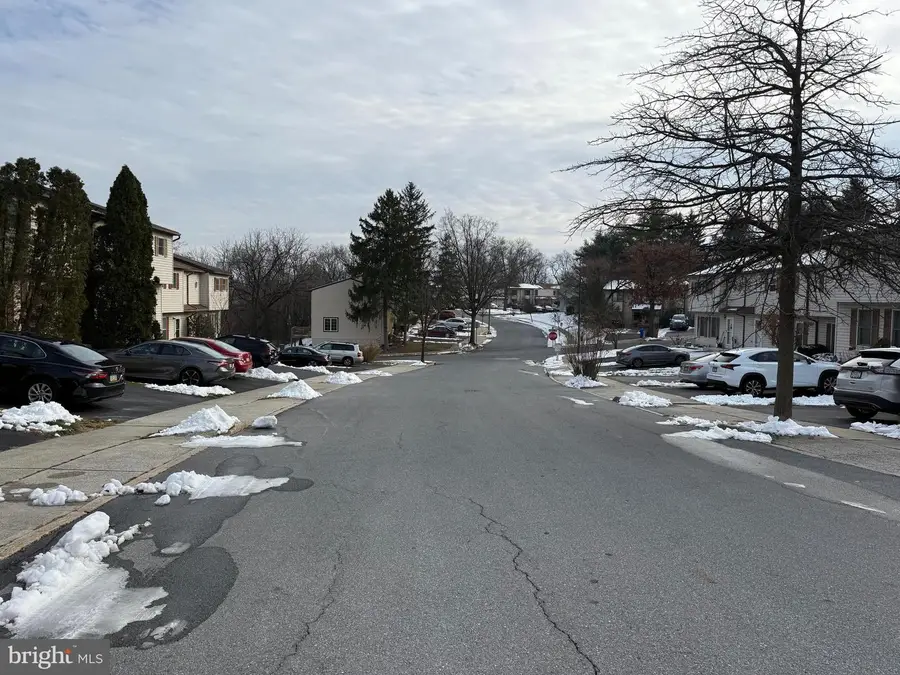 2712 Buxton Rd, Harrisburg, PA 17110 - Image #2