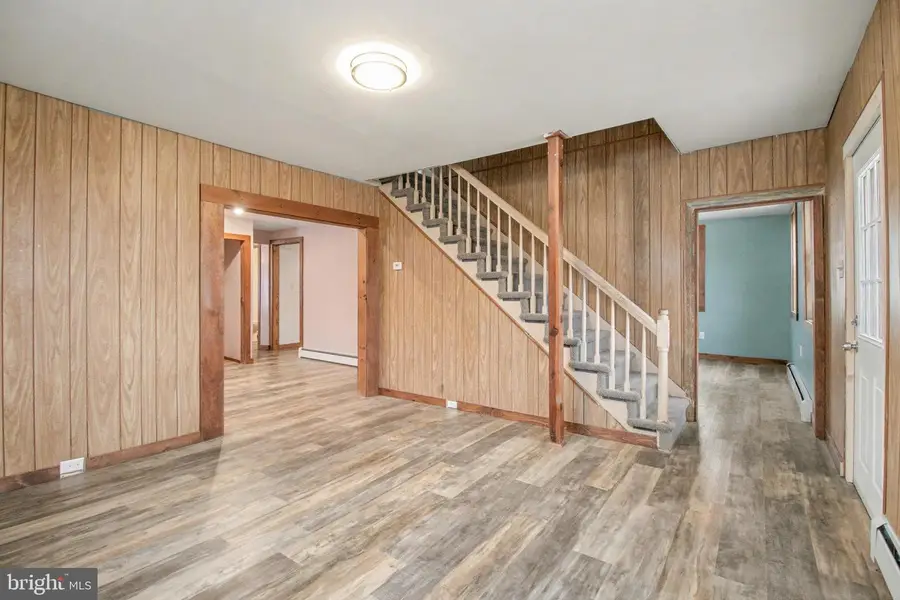 46 Laudermilch Rd, Halifax, PA 17032 - Image #3