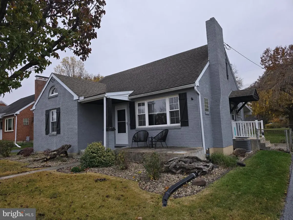 123 Lincoln Pl, Harrisburg, PA 17112 - Image #1