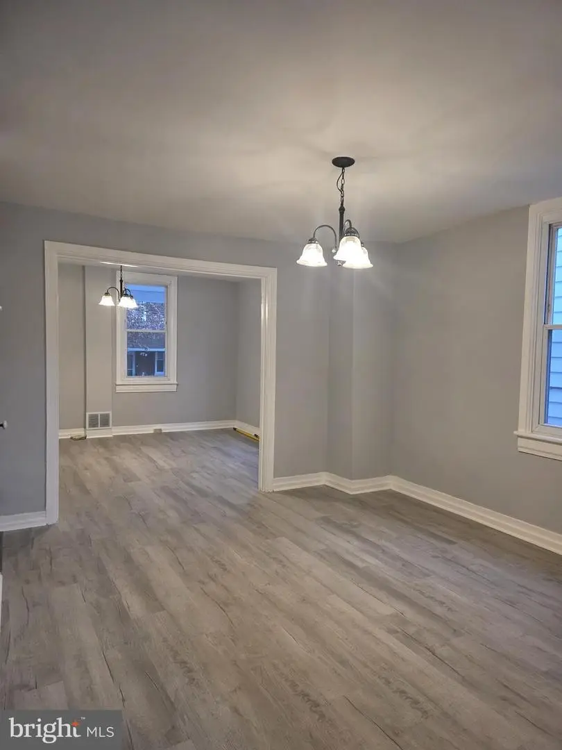 327 Lincoln St, Steelton, PA 17113 - #2