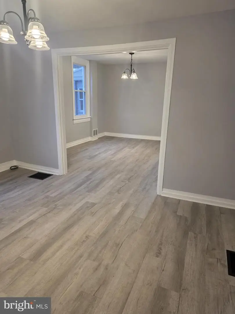 327 Lincoln St, Steelton, PA 17113 - #3