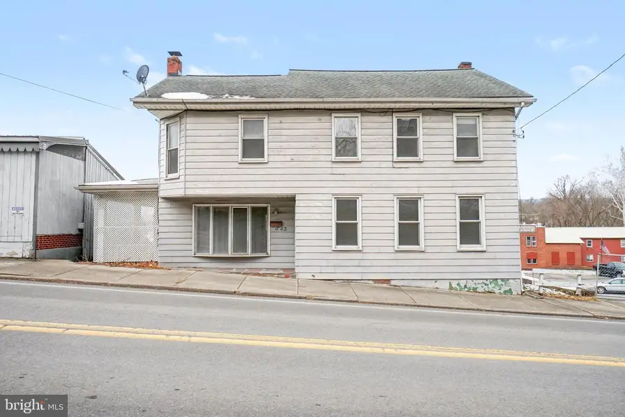 543 Market St, Millersburg, PA 17061 - Image #2