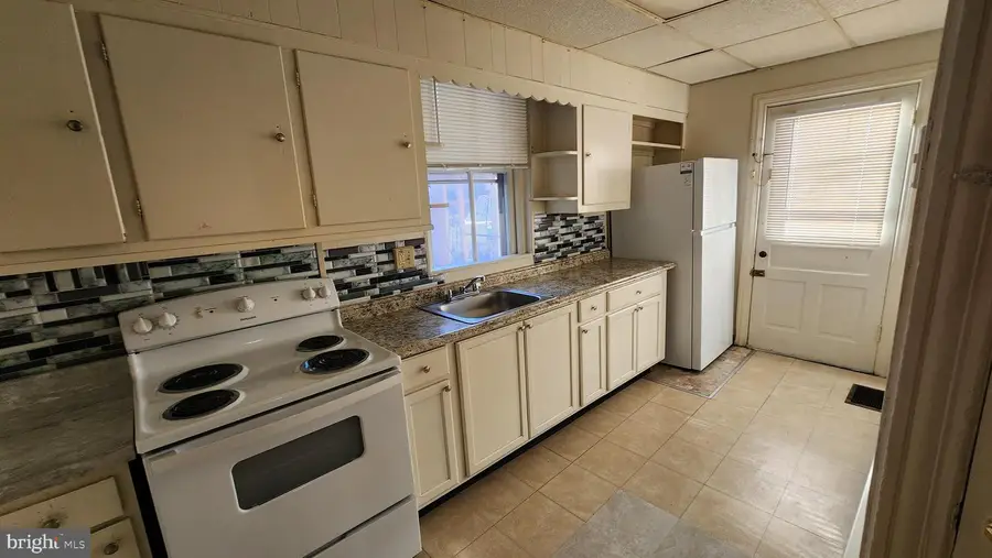 362 Locust St, Steelton, PA 17113 - Image #2