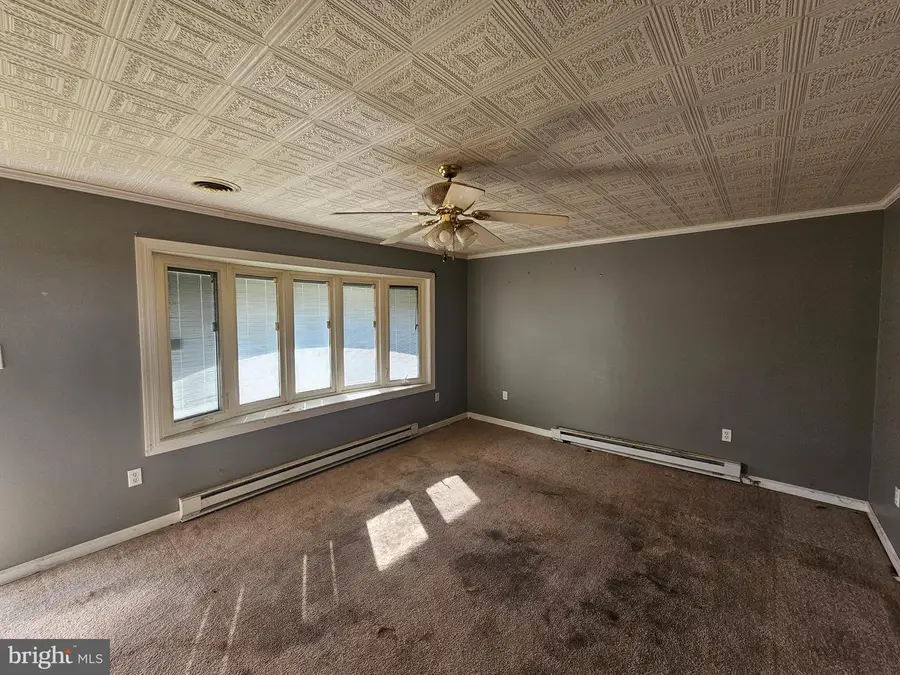 1193 W Market St, Williamstown, PA 17098 - Image #3