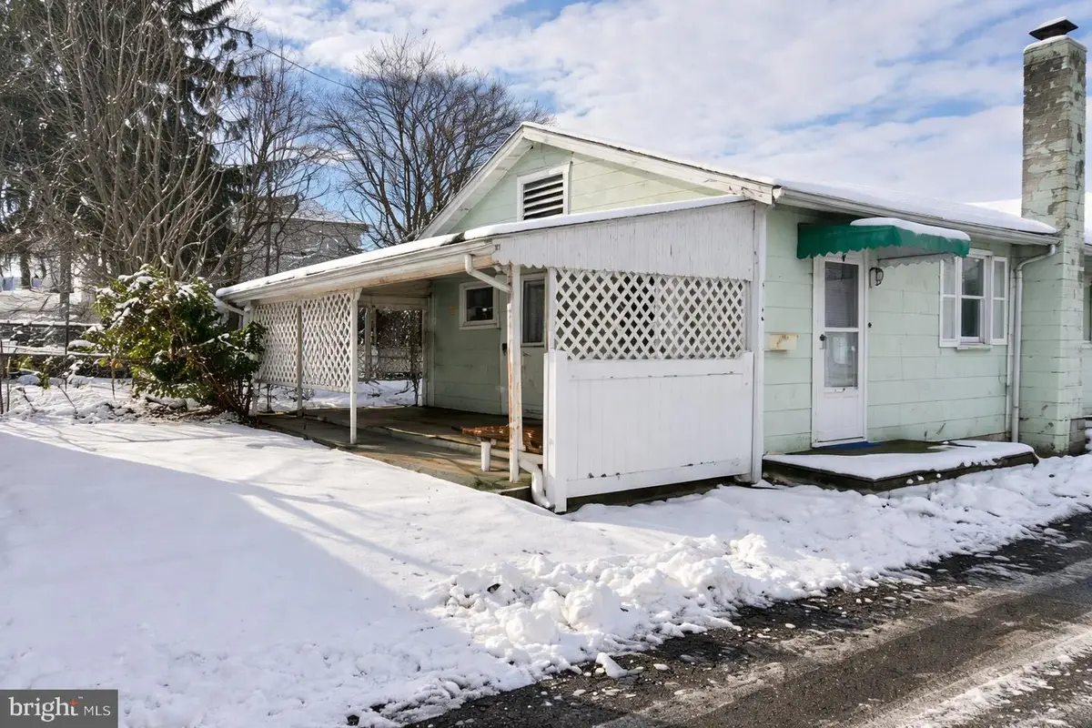 316 1/2 Market St, Lykens, PA 17048 - Image #1