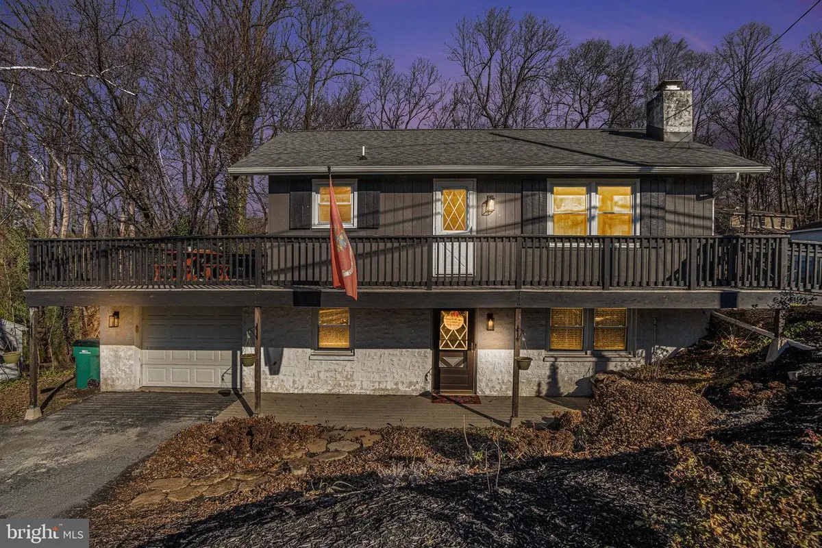 923 Sunnyside Rd, Hummelstown, PA 17036 - Image #1