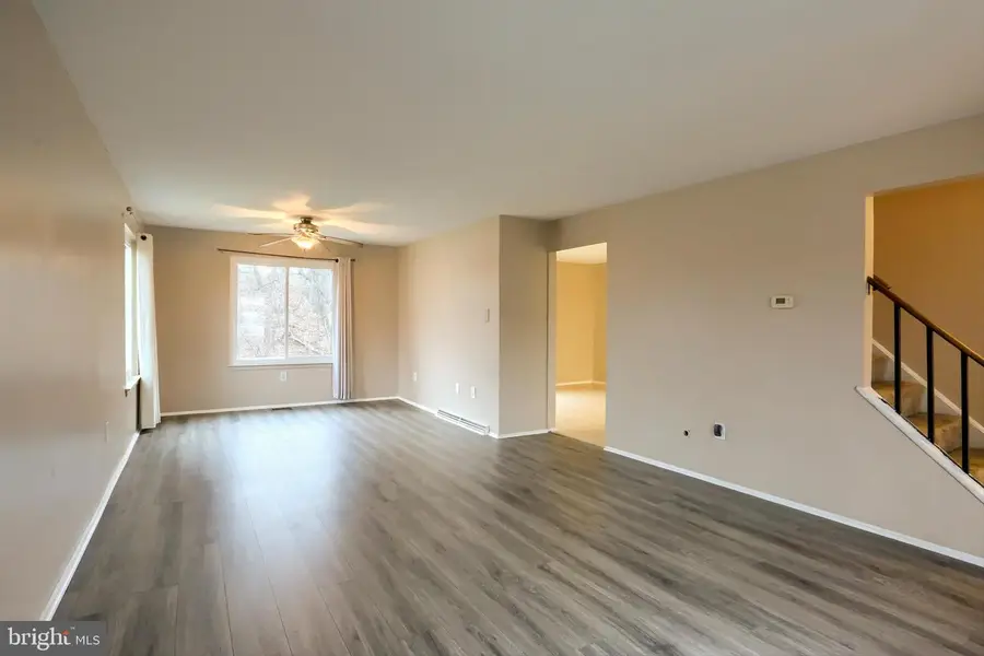 2629 Gateway Dr, Harrisburg, PA 17110 - Image #3