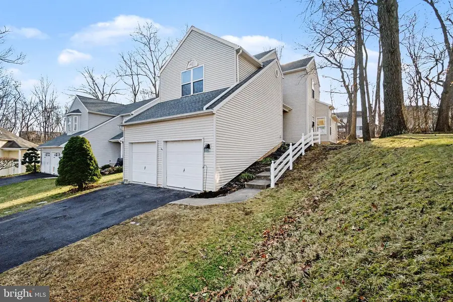 6117 Summit Pointe Dr, Harrisburg, PA 17111 - Image #3