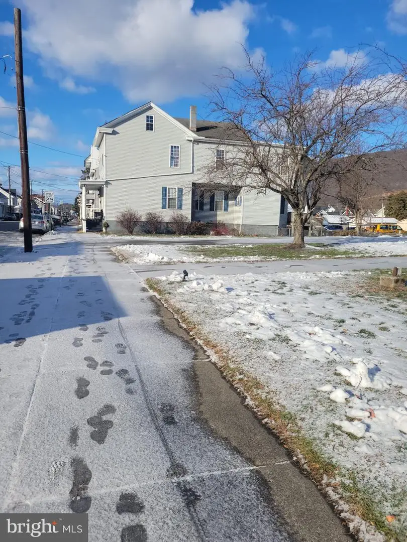 565 Main St, Lykens, PA 17048 - Image #2