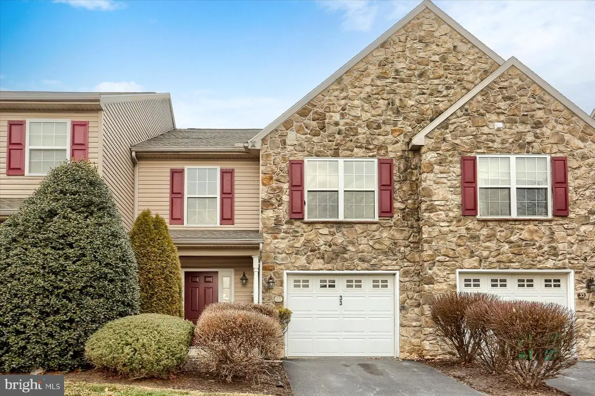 33 Carousel Cir, Hershey, PA 17033 - Image #1