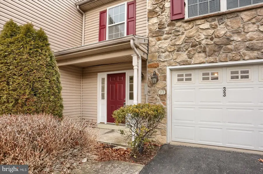 33 Carousel Cir, Hershey, PA 17033 - Image #3