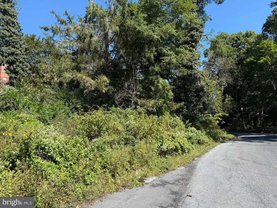 2325 Market St, Harrisburg, PA 17103 - Image #2