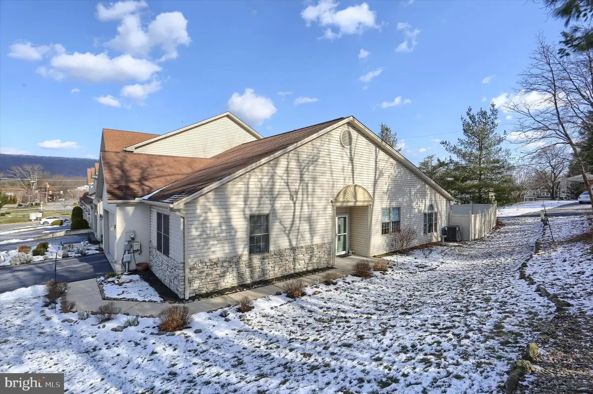 2163 Bordeaux Ct, Harrisburg, PA 17112 - #1