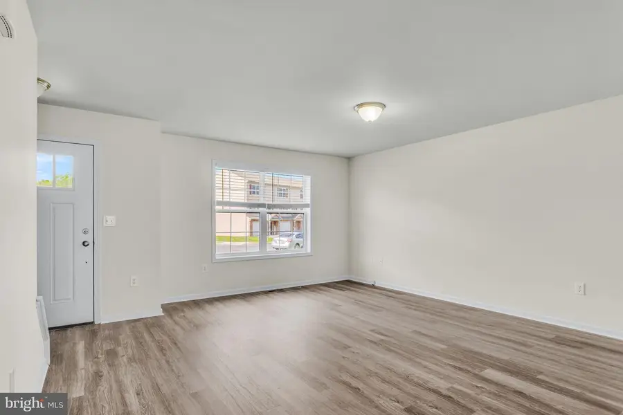 869 Gregs Dr, Harrisburg, PA 17111 - #2