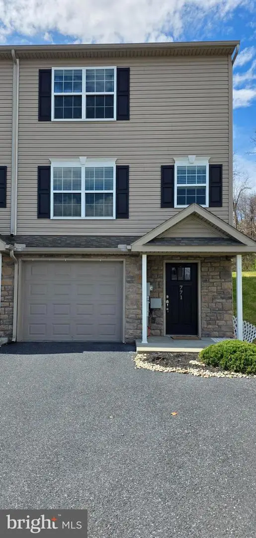771 Gregs Dr, HARRISBURG, PA 17111