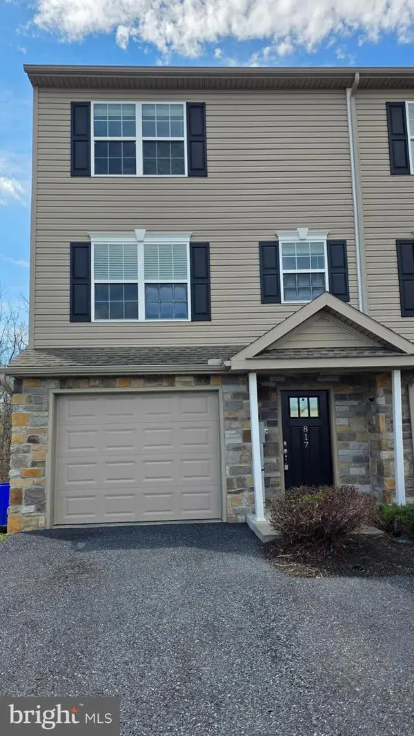 817 Gregs Dr, HARRISBURG, PA 17111