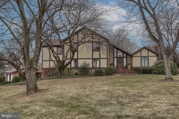 1 Banbury Rd, HUMMELSTOWN, PA 17036