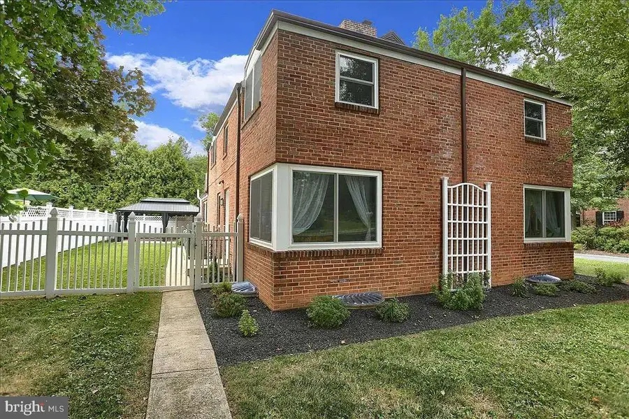 2926 Parkside Ln, Harrisburg, PA 17110 - Image #3