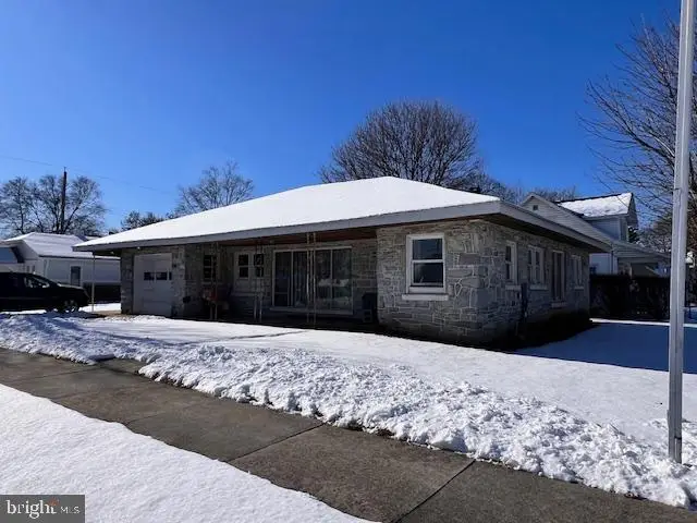 125 N Roosevelt Ave, Hershey, PA 17033 - #3