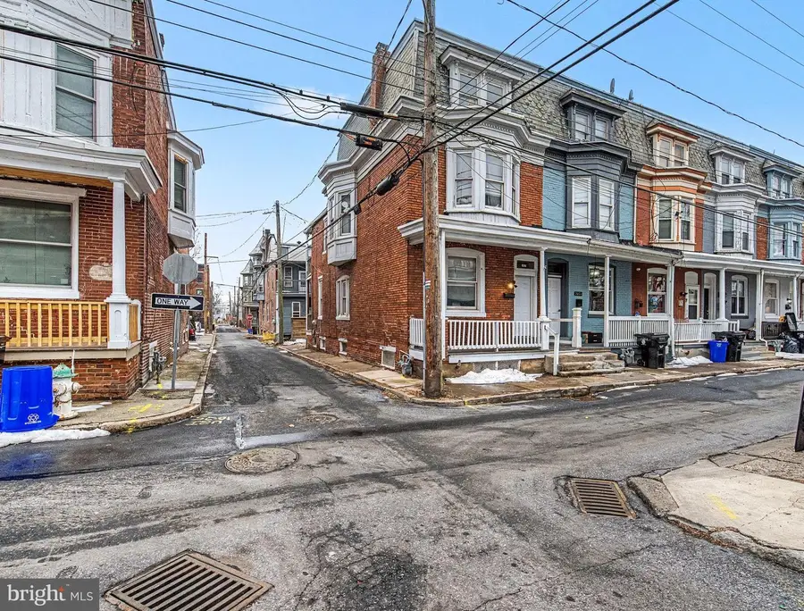 2022 Susquehanna St, Harrisburg, PA 17102 - #3