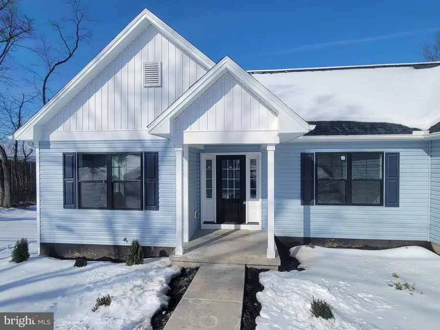 4092 Ridgeview Rd, Harrisburg, PA 17112 - #2