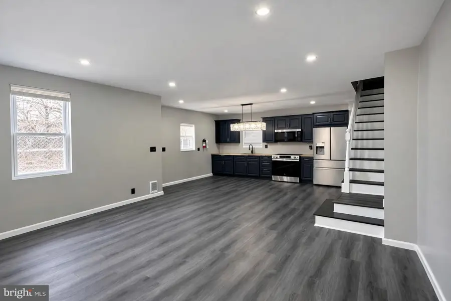 337 S 3rd St, Steelton, PA 17113 - Image #2