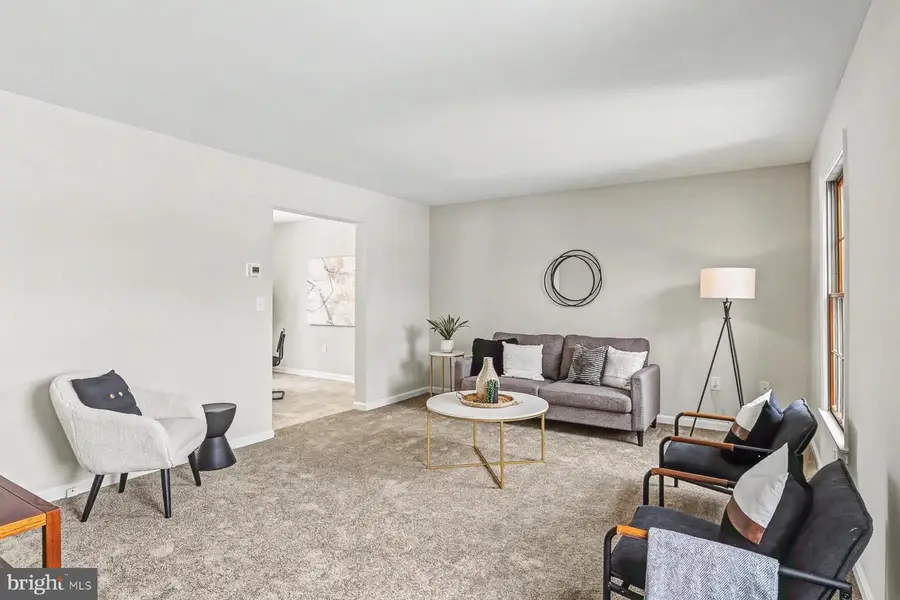 344 Eddington Ave, Harrisburg, PA 17111 - #3