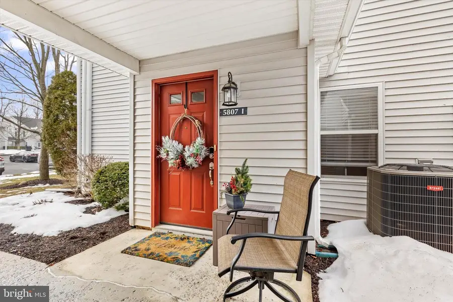 5807-i Hidden Lake Dr, Harrisburg, PA 17111 - #3