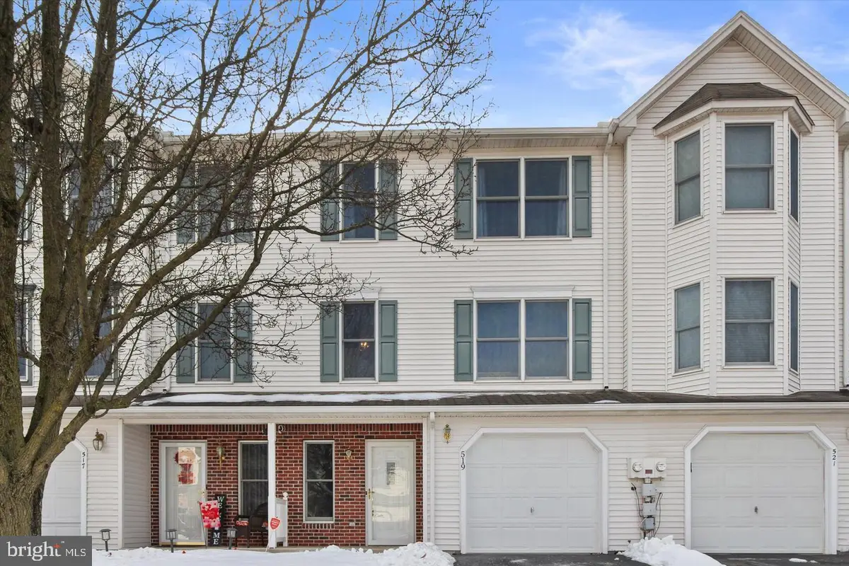 519 Sunday Dr, Harrisburg, PA 17111 - #1