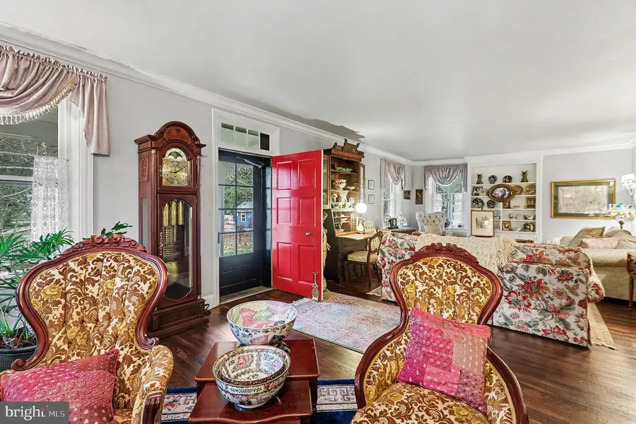 3513 Schoolhouse Ln, Harrisburg, PA 17109 - #2