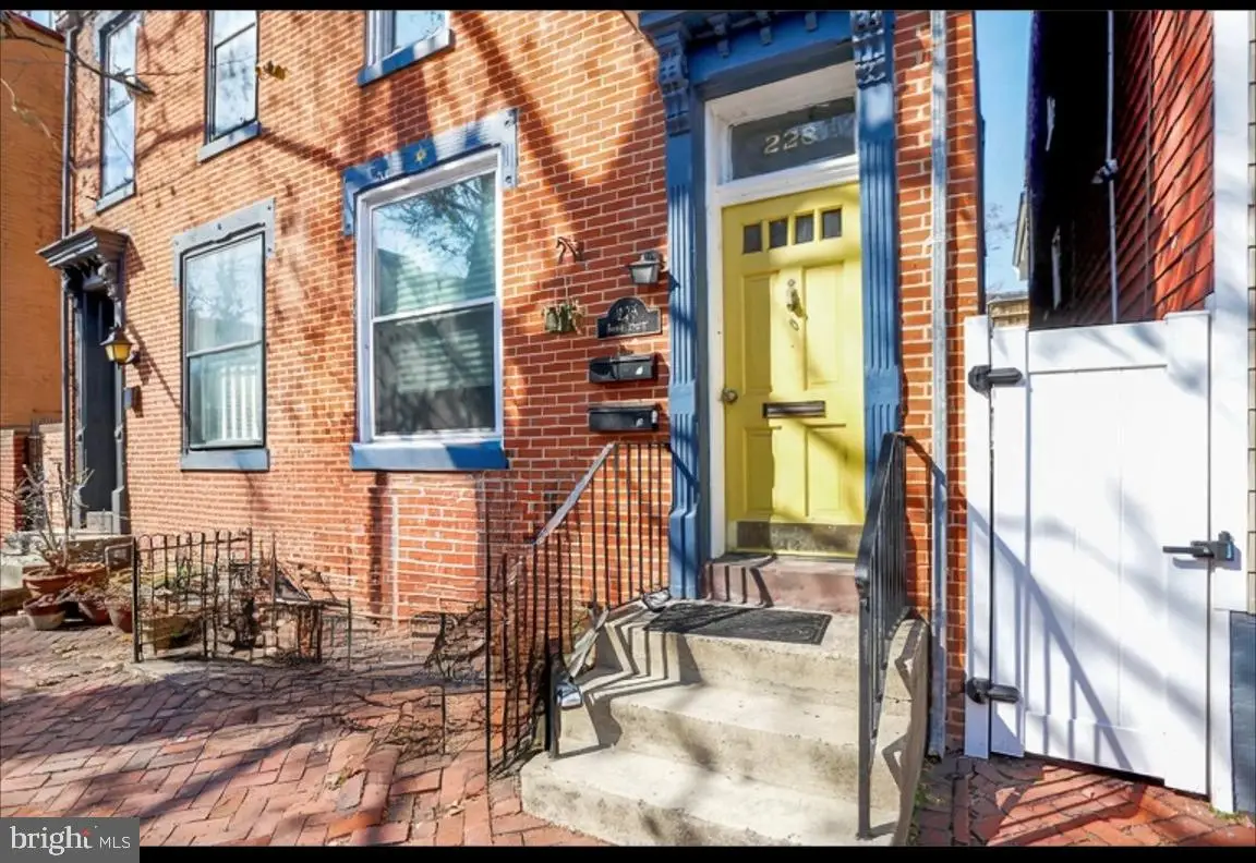 228 North St, Harrisburg, PA 17101 - #1