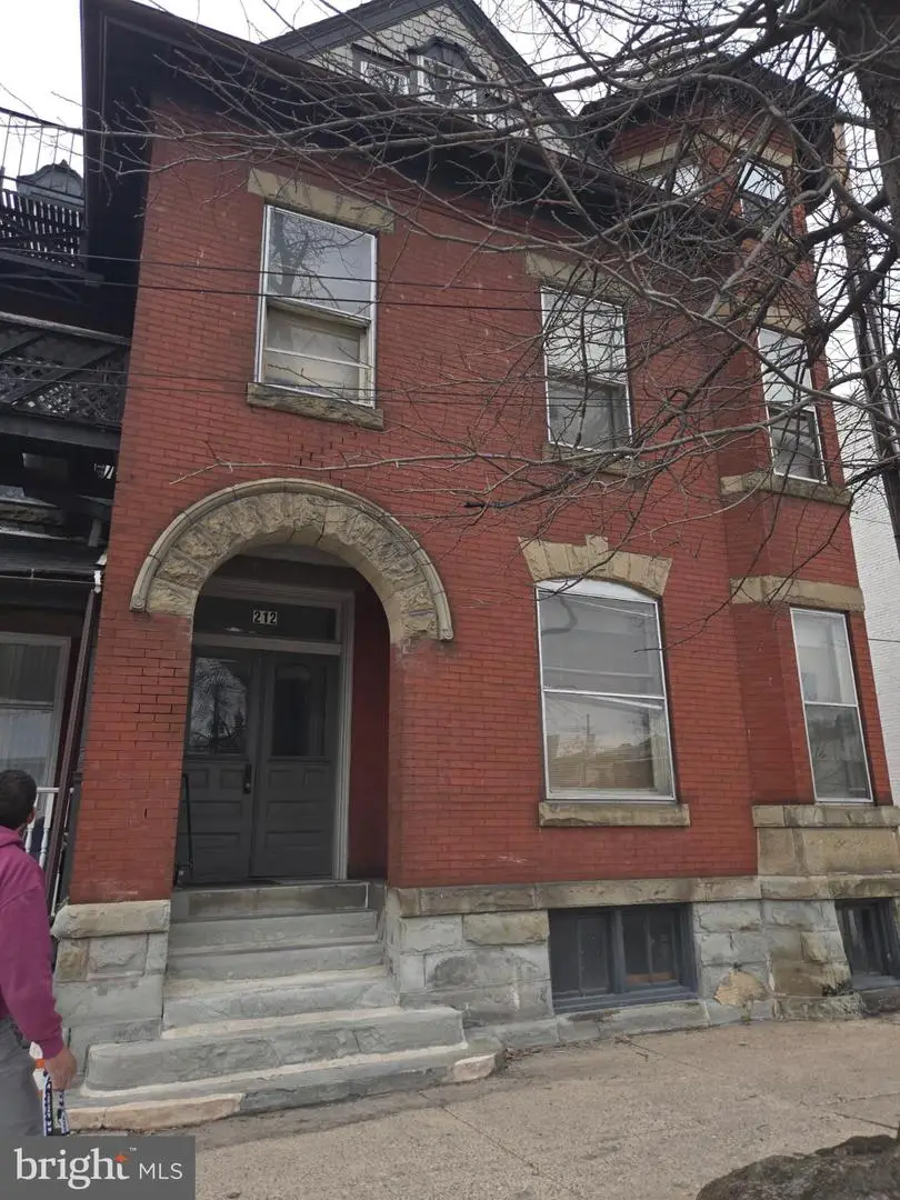 212 Forster St, Harrisburg, PA 17102 - #2