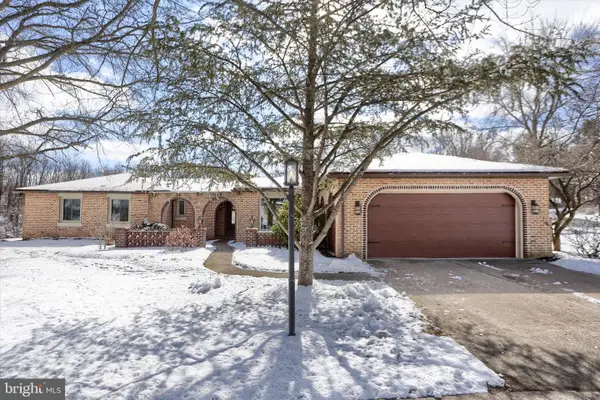 4265 Beaufort Hunt Dr, HARRISBURG, PA 17110