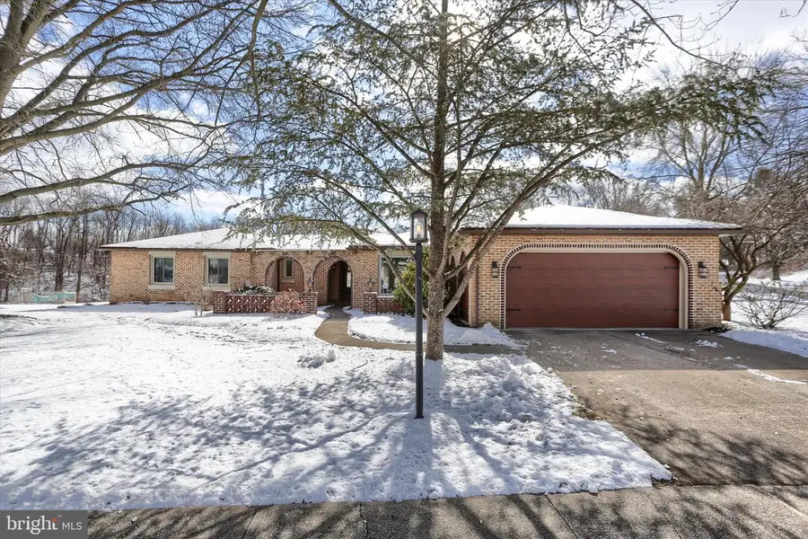 4265 Beaufort Hunt Dr, Harrisburg, PA 17110 - #3