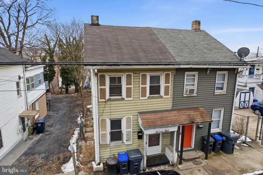 242 N 2nd St, Steelton, PA 17113 - #2