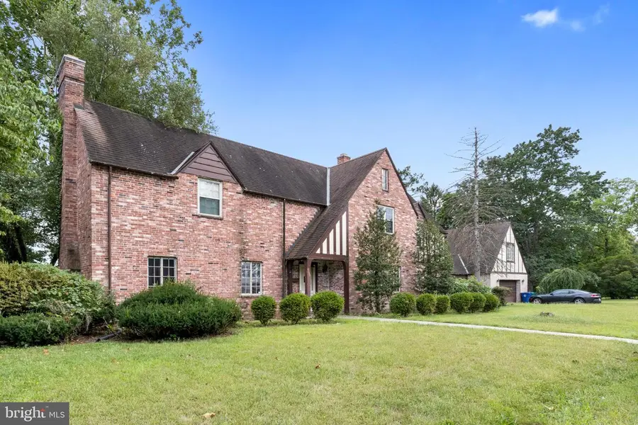 4133 Ridgeview Rd, Harrisburg, PA 17112 - #3