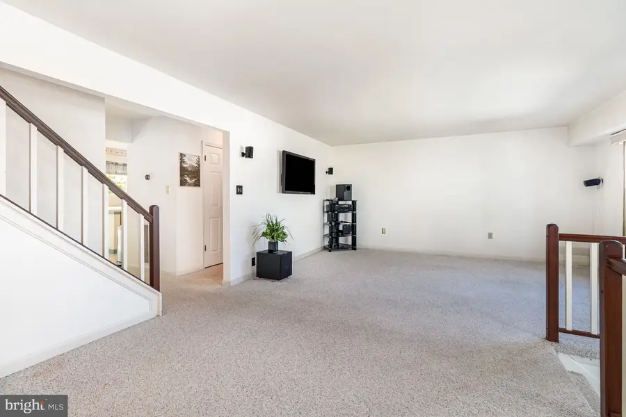 6179 Spring Knoll Dr, Harrisburg, PA 17111 - #3