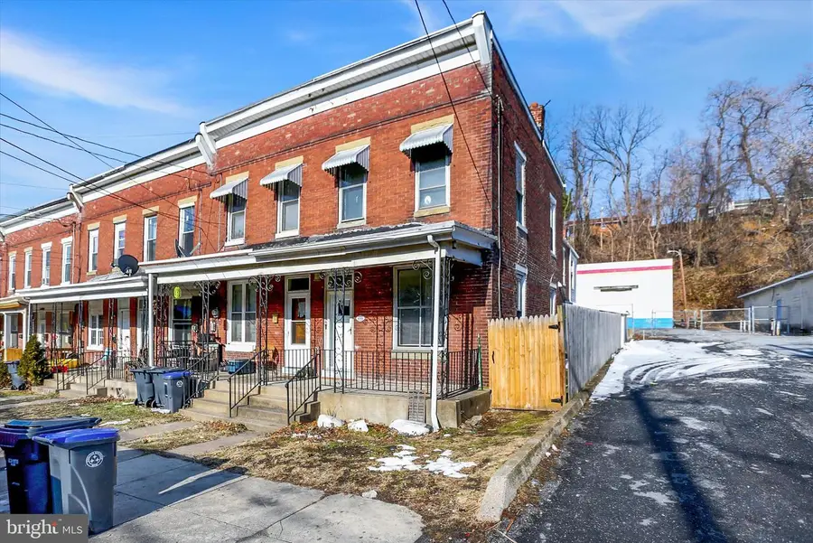 433 Swatara St, Steelton, PA 17113 - #3
