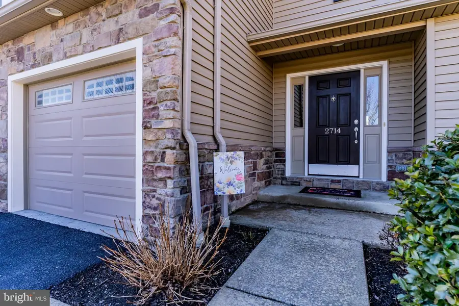 2714 Bur Ct, Harrisburg, PA 17112 - #2