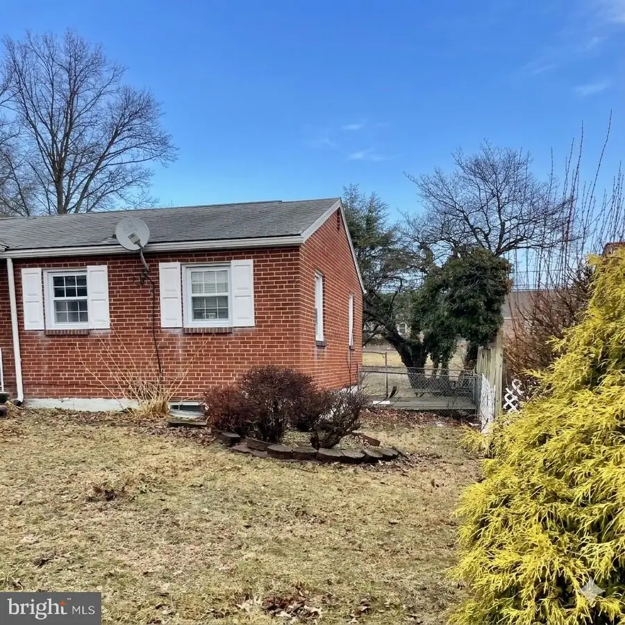 206 Park St, Harrisburg, PA 17109 - #2