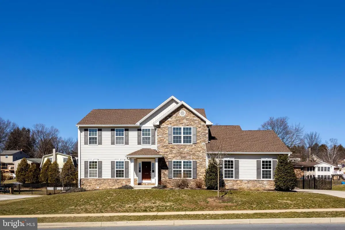 5988 Camden Dr, Harrisburg, PA 17112 - #1