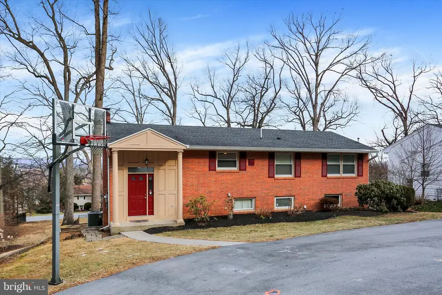 115 S Hills Dr, Hershey, PA 17033 - #3