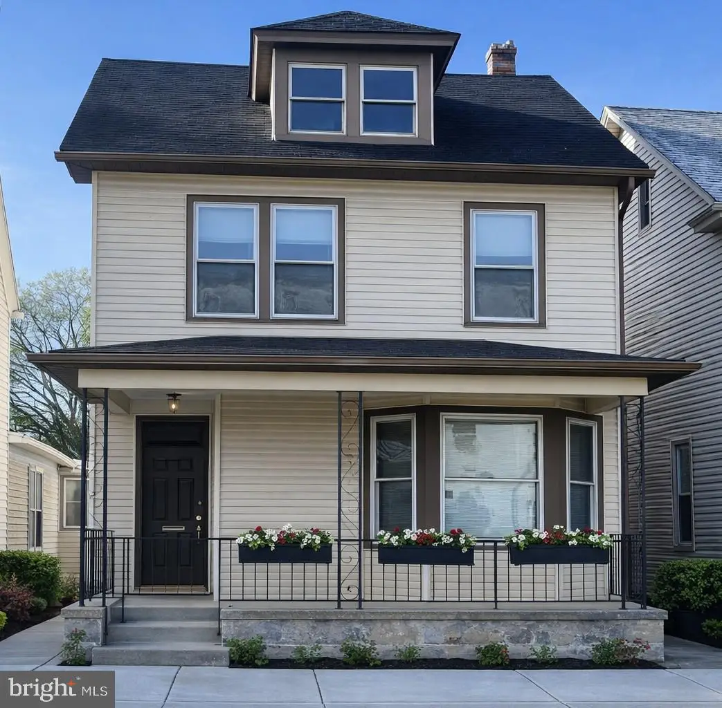 45 E Main St, Hummelstown, PA 17036 - #1