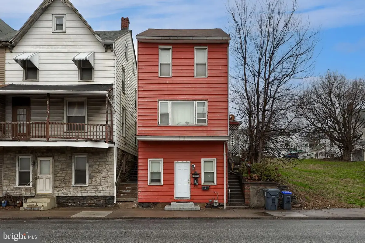 517 N Front St, Steelton, PA 17113 - #1