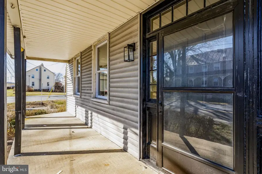 204 N Hoernerstown Rd, Hummelstown, PA 17036 - #3