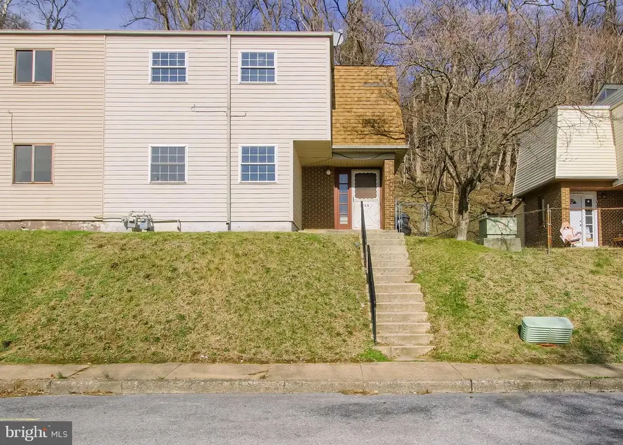 535 Saint Marys Dr, Steelton, PA 17113 - #2