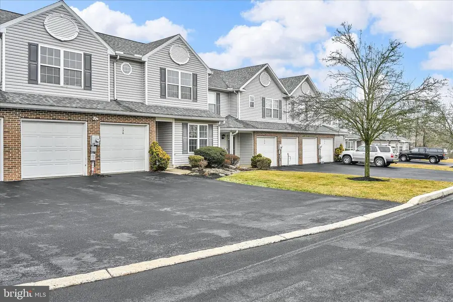 130 Peregrine Ln, Hummelstown, PA 17036 - #2