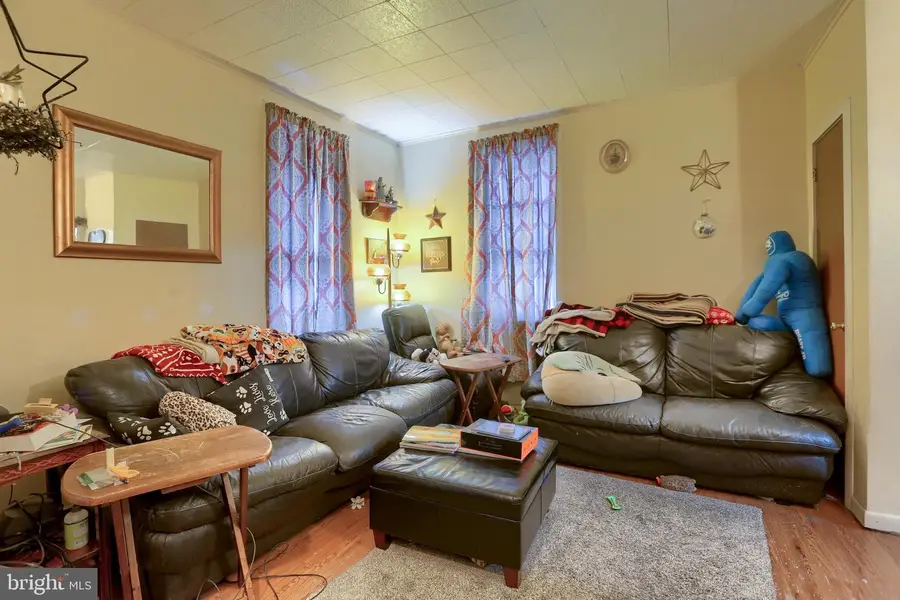 300-302 W Main St, Lykens, PA 17048 - #3