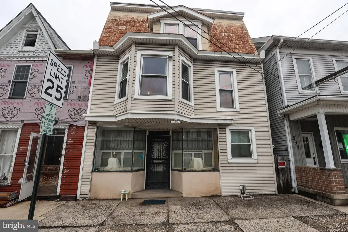 535 Main St, Lykens, PA 17048 - #1