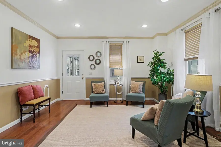 301 W 2nd St, Hummelstown, PA 17036 - #2